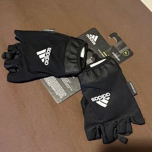 Adidas AEROREADY adjustable essential Gloves